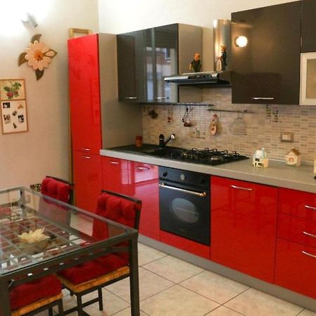 Appartamento A Cas' E Mari Naples Luaran gambar