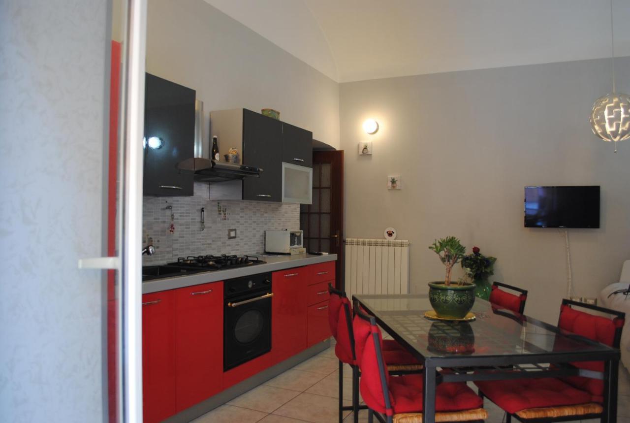 Appartamento A Cas' E Mari Naples Luaran gambar